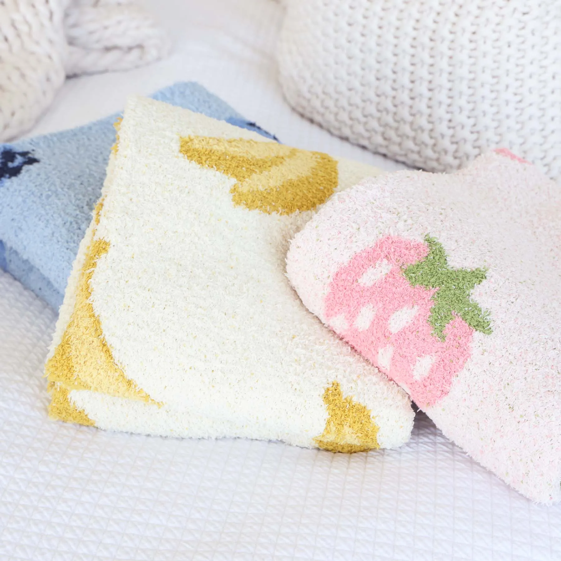 CuddleLane™ Luxe Blankets | Fruits