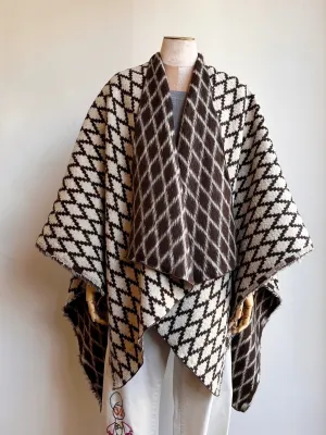 Diamond Pattern Zero-Waste Reversible Cape