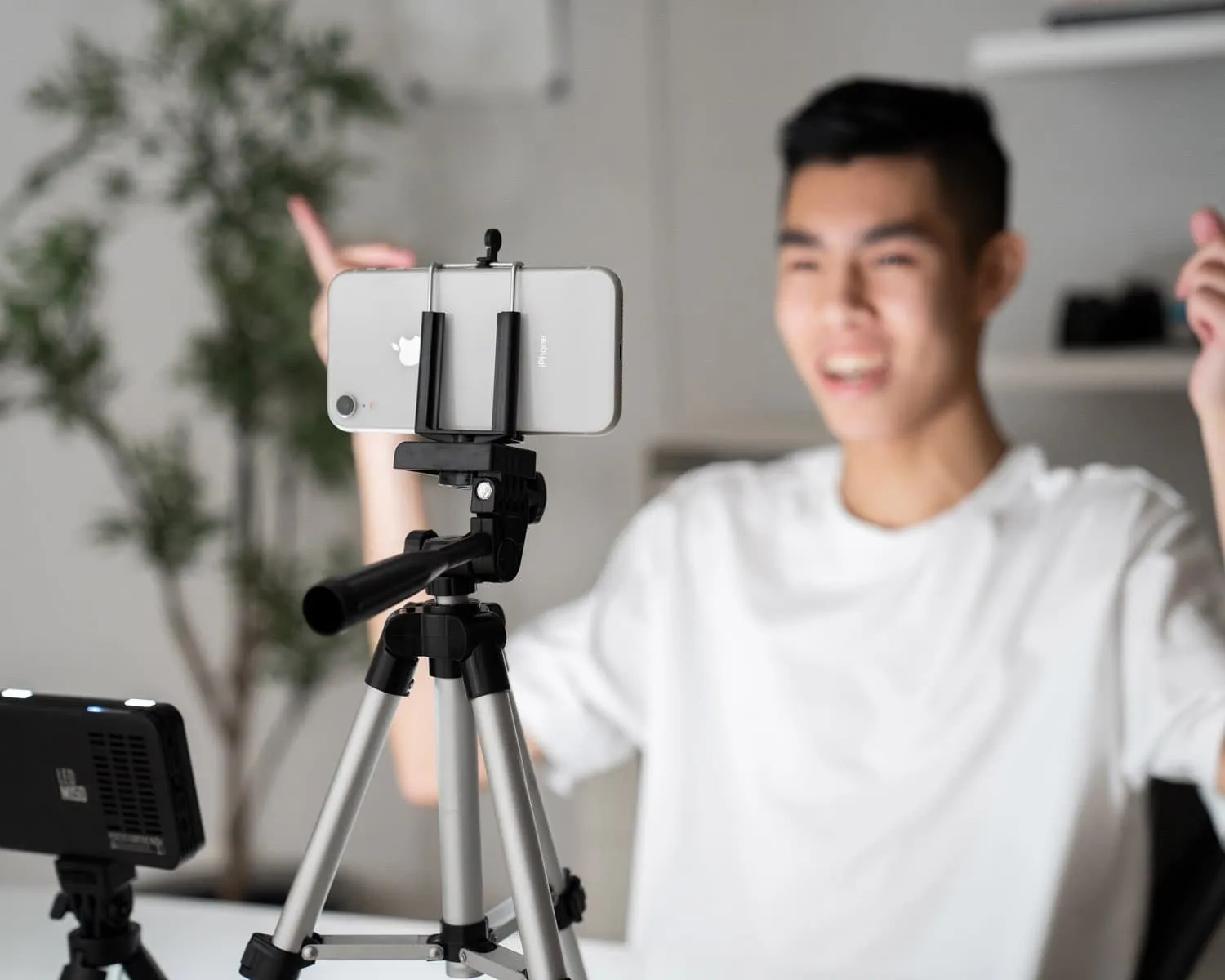 'Smartphone Buddy' Mini Tripod